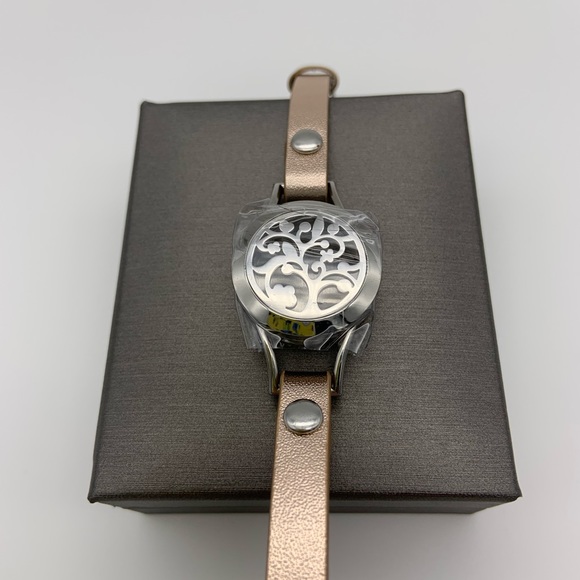 NIB Jack & Rose Essential Oil Bracelet - Picture 3 of 6